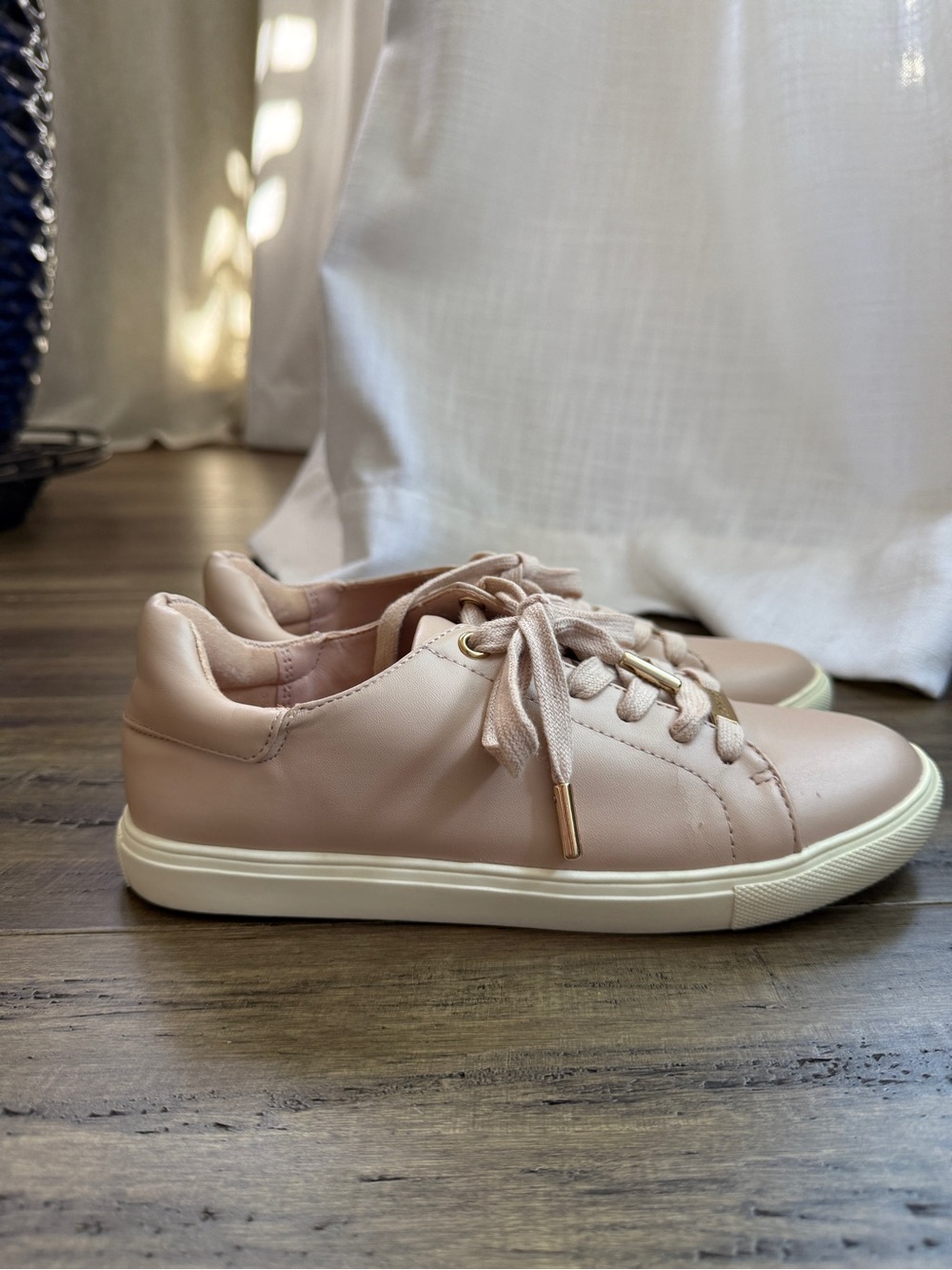 Topshop Blush Pink Low-Top Leather Sneakers